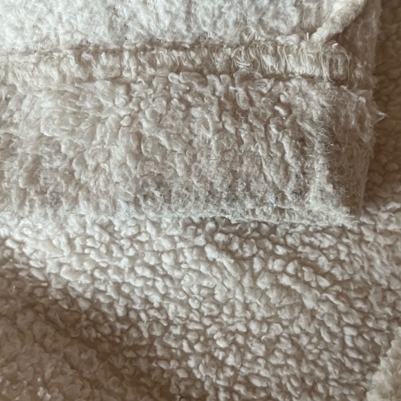 Columbia Women’s Sherpa Hooded Pullover Sweatshirt Sweater Cream w/ Pockets Sz S - Picture 5 of 12